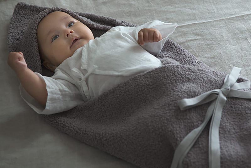 hooded blanket 3 charcoal | ギフト・スタイ・出産祝いのMARLMARL 